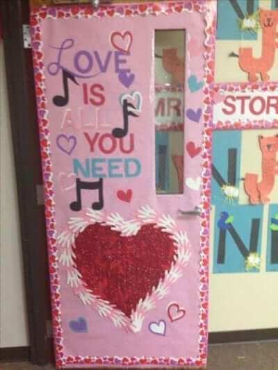 7 Valentine's Day Door Decoration Ideas For Your Classroom