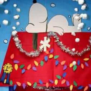 Top 7 Super Fun DIY Holiday Door Decorating Ideas